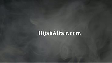 فتاة عربية تعطي عذريتها لعشيقها قبل الزواج المرتب